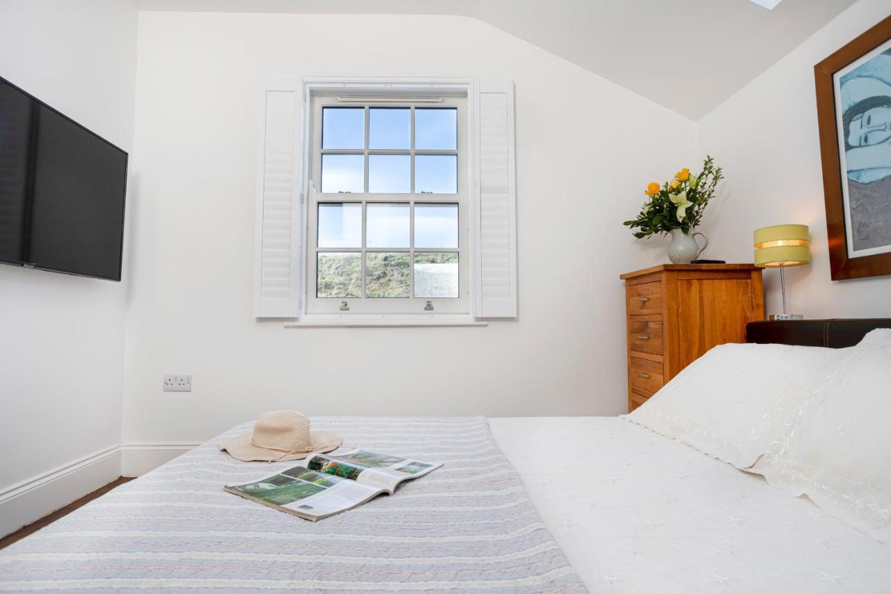 Finest Retreats - Lighthouse Cottage Rampside Extérieur photo