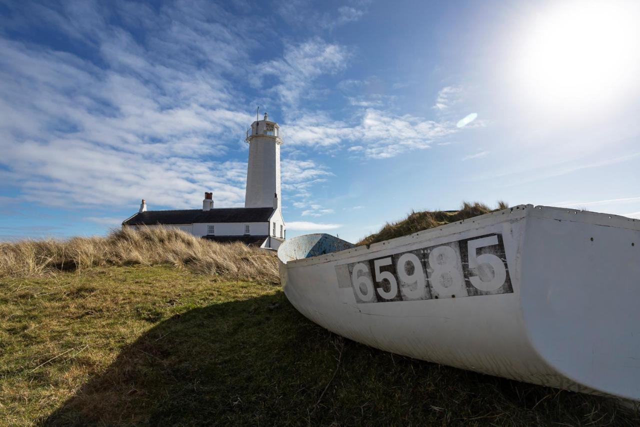 Finest Retreats - Lighthouse Cottage Rampside Extérieur photo