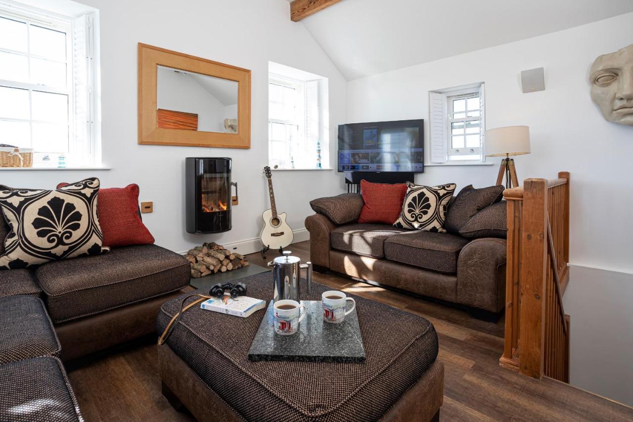 Finest Retreats - Lighthouse Cottage Rampside Extérieur photo